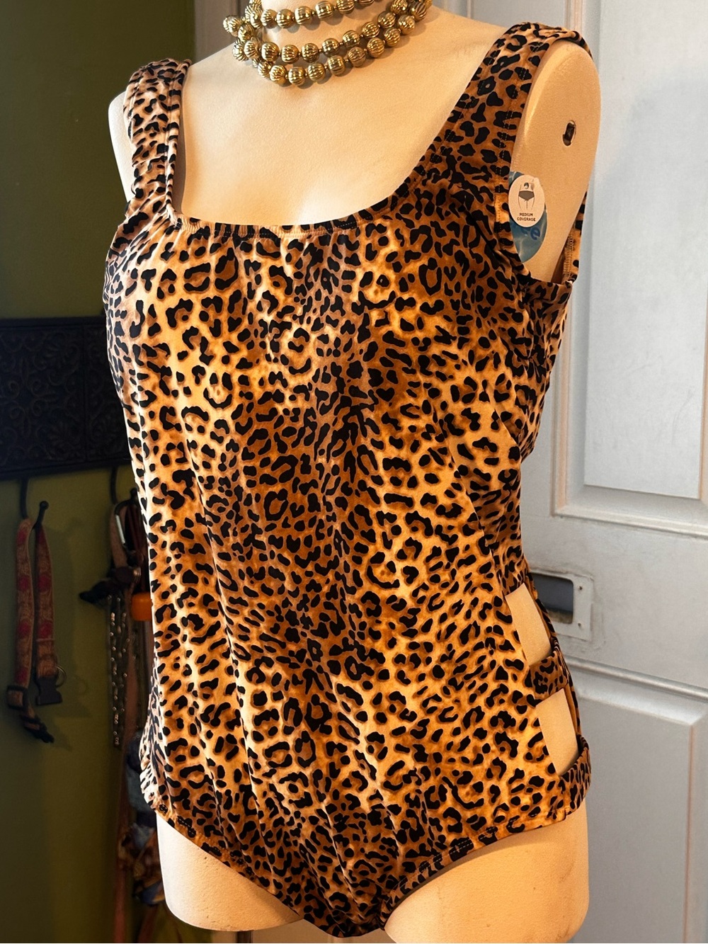 Decree Leopard Print Scoop Neck Bodysuit - Brown/Black